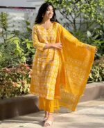 KLOSIA Women's Viscose Printed Straight Kurta and Pant - Image 3