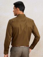 Amazon Brand - Symbol Men's Solid Cotton Formal Shirt - Image 3