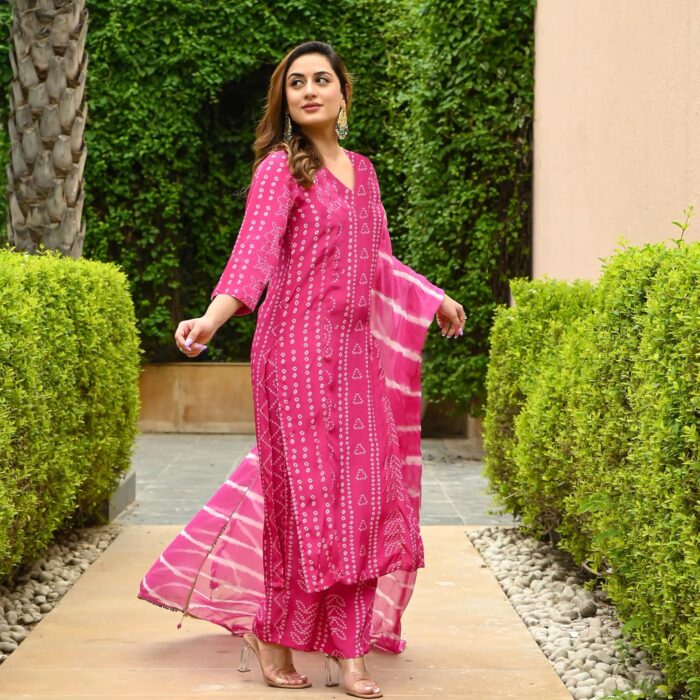 ANNI DESIGNER Women's Rayon Blend Straight Bandhej Printed Kurta - Image 5