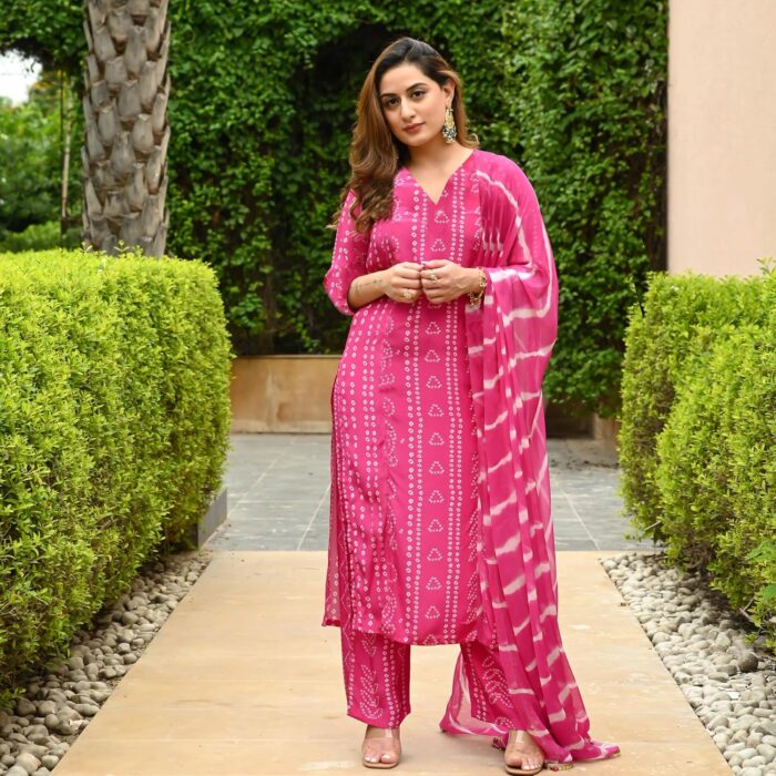 ANNI DESIGNER Women's Rayon Blend Straight Bandhej Printed Kurta - Image 8