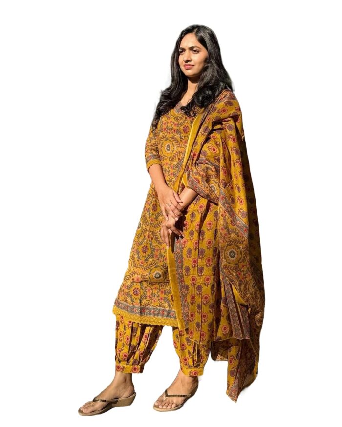 KLOSIA Women's Viscose Printed Kurta Pant With Dupatta Set - Image 2